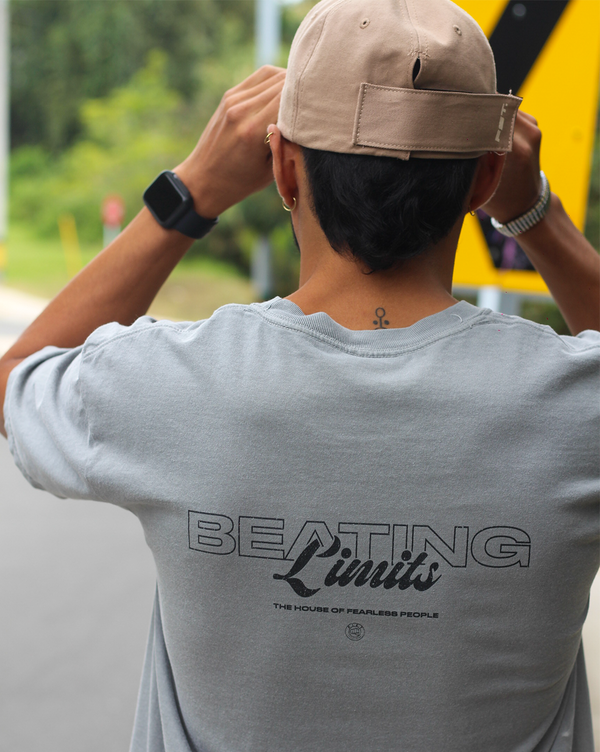 Camiseta Beating Limits Gris