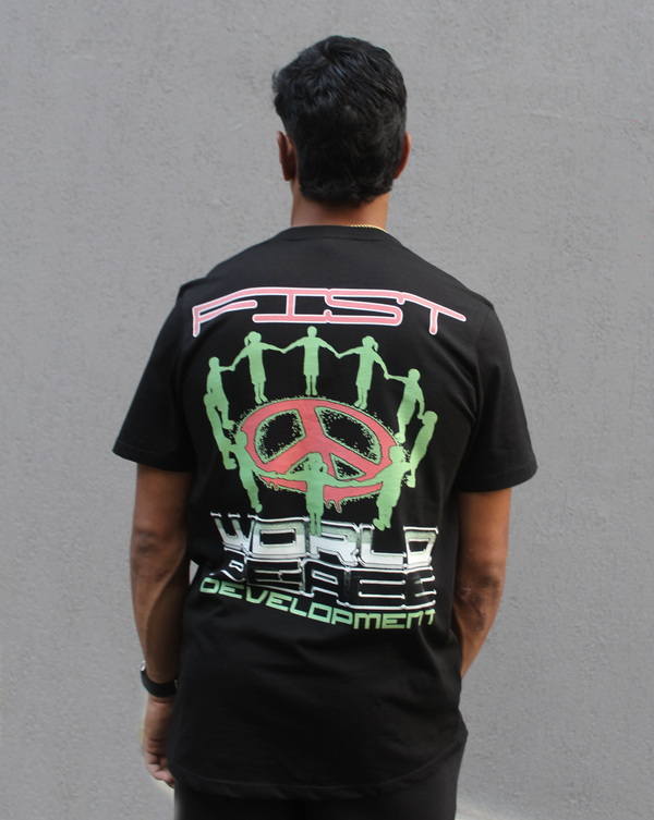 Camiseta Fist Peace Development Negra