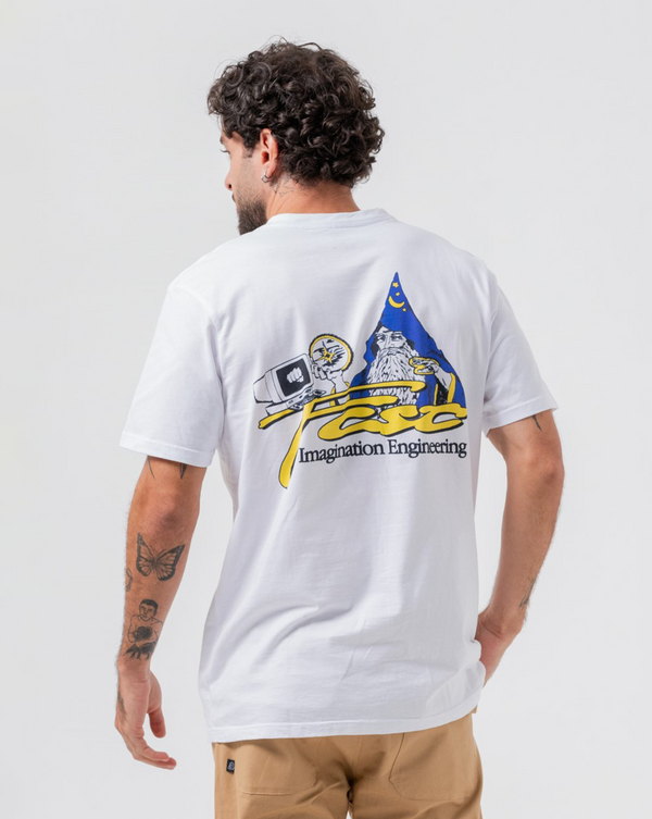 Camiseta Fist Imagination Engineering Blanca